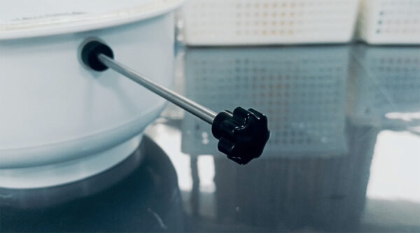 VM-3000 Vacuum Cooling Mounting Press Machine - Image 4
