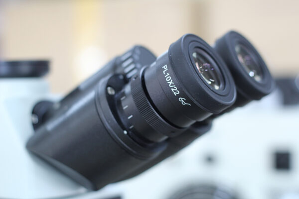 M-40MRT Ortho Metallographic Microscope - Image 6